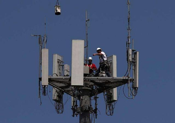 邊境通信基站設備安裝現場(chǎng)圖  - 廣西科毅光通信