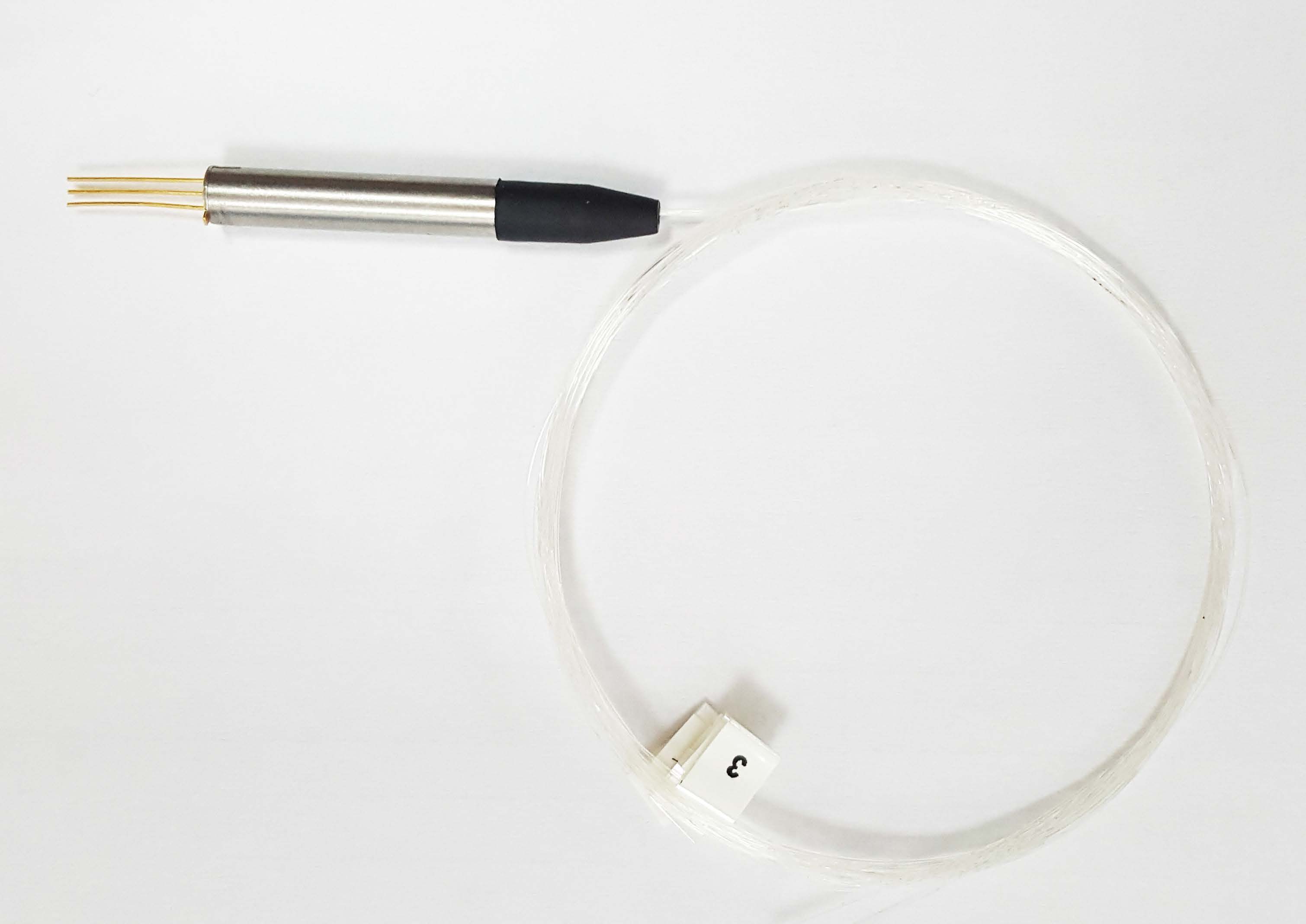 MEMS光開關(guān)器件實拍 MEMS光開關(guān)器件實拍