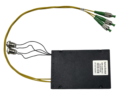 1×2 單模 RS232光模塊開關(guān)產(chǎn)品實拍圖 - 科毅光通信 1×2 單模 RS232光模塊開關(guān)產(chǎn)品實拍圖 - 科毅光通信